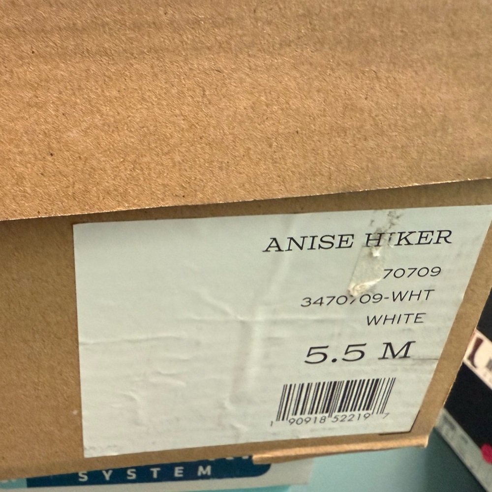 Frye and co anise hiker boots in white/beige size 5.5 - Picture 7 of 7